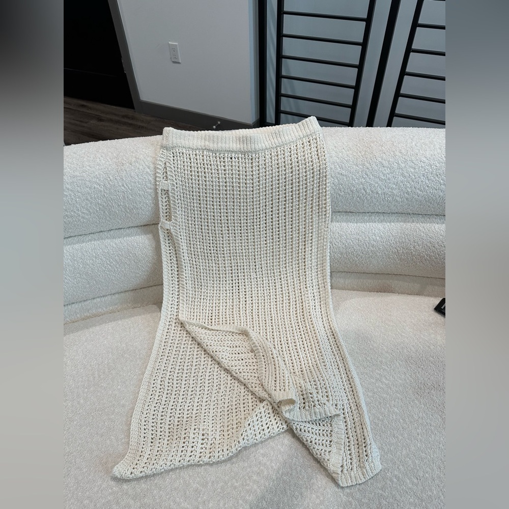 Forever 21 Crochet knit skirt